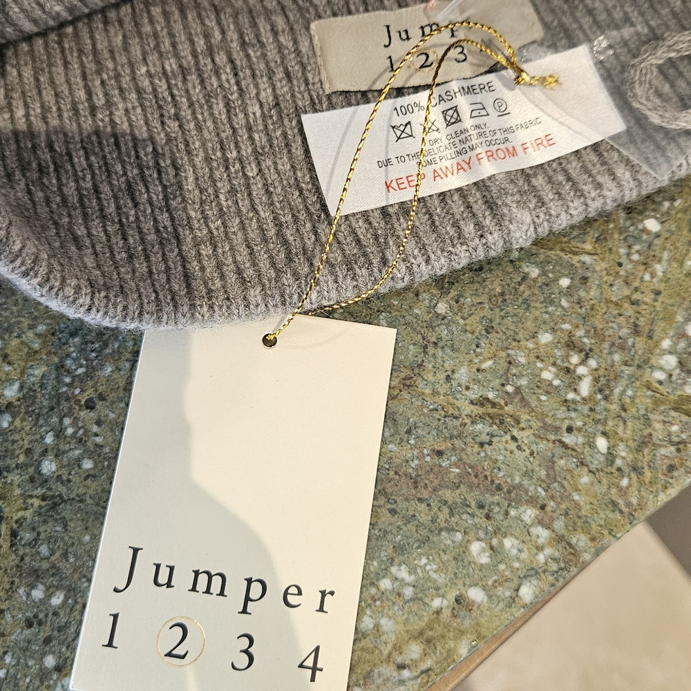 Gray Ribbed Knit Beanie - Picture 4 of 6